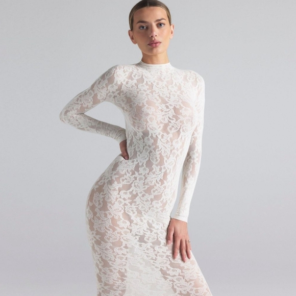 U1. NWT SKIMS KNIT LACE TURTLENECK LONG DRESS IN SNOW - mordernwear.com U1. NWT SKIMS KNIT LACE TURTLENECK LONG DRESS IN SNOW - mordernwear.com